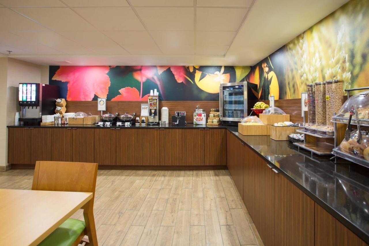 Fairfield Inn Boston Dedham Bagian luar foto