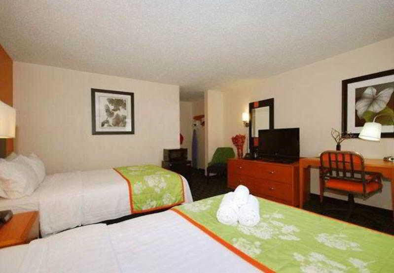 Fairfield Inn Boston Dedham Bagian luar foto