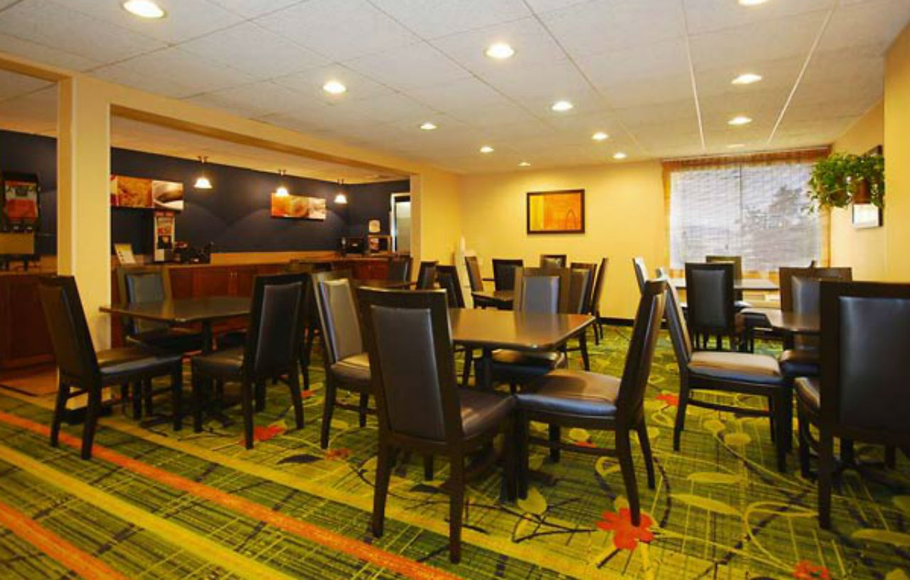 Fairfield Inn Boston Dedham Bagian luar foto